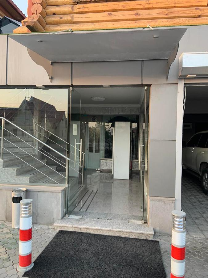 Tnak Hotel Jereván Kültér fotó