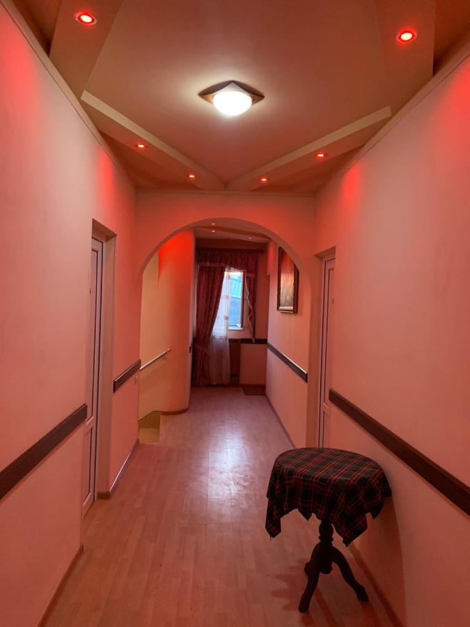 Tnak Hotel Jereván Kültér fotó