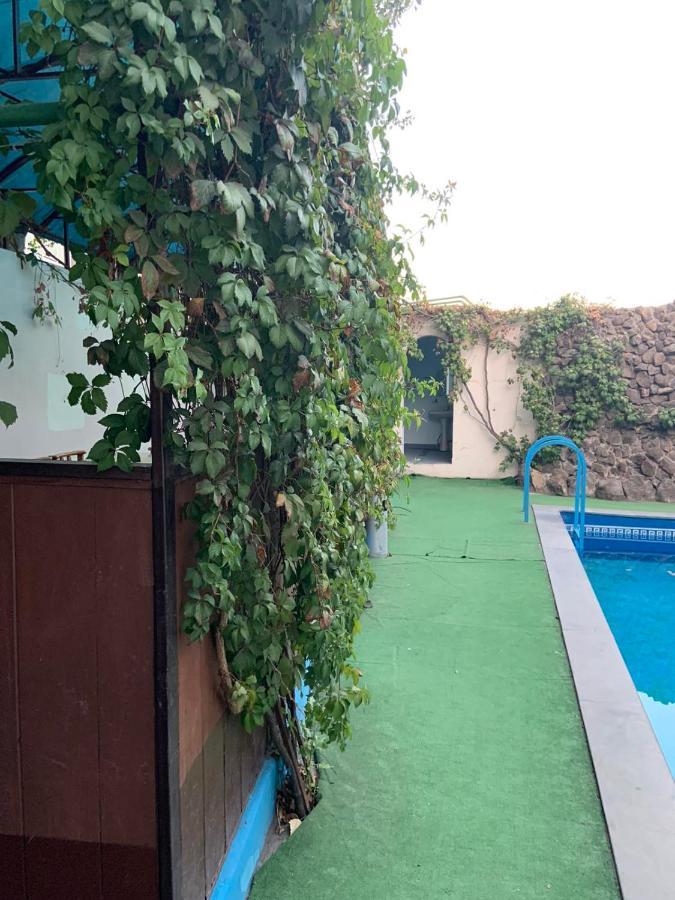 Tnak Hotel Jereván Kültér fotó