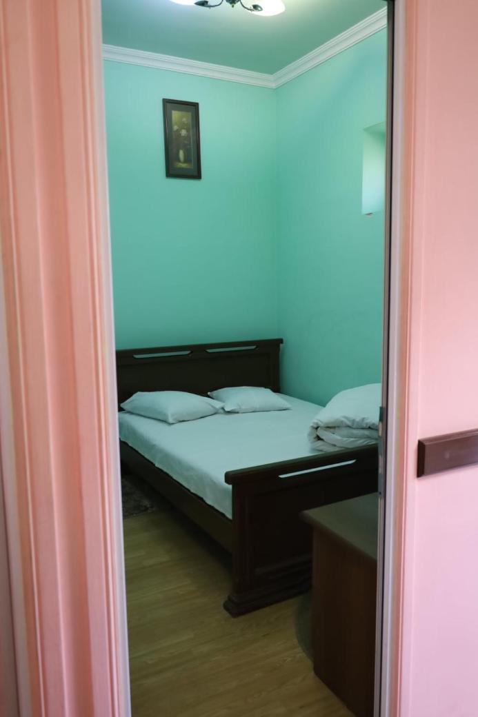 Tnak Hotel Jereván Kültér fotó