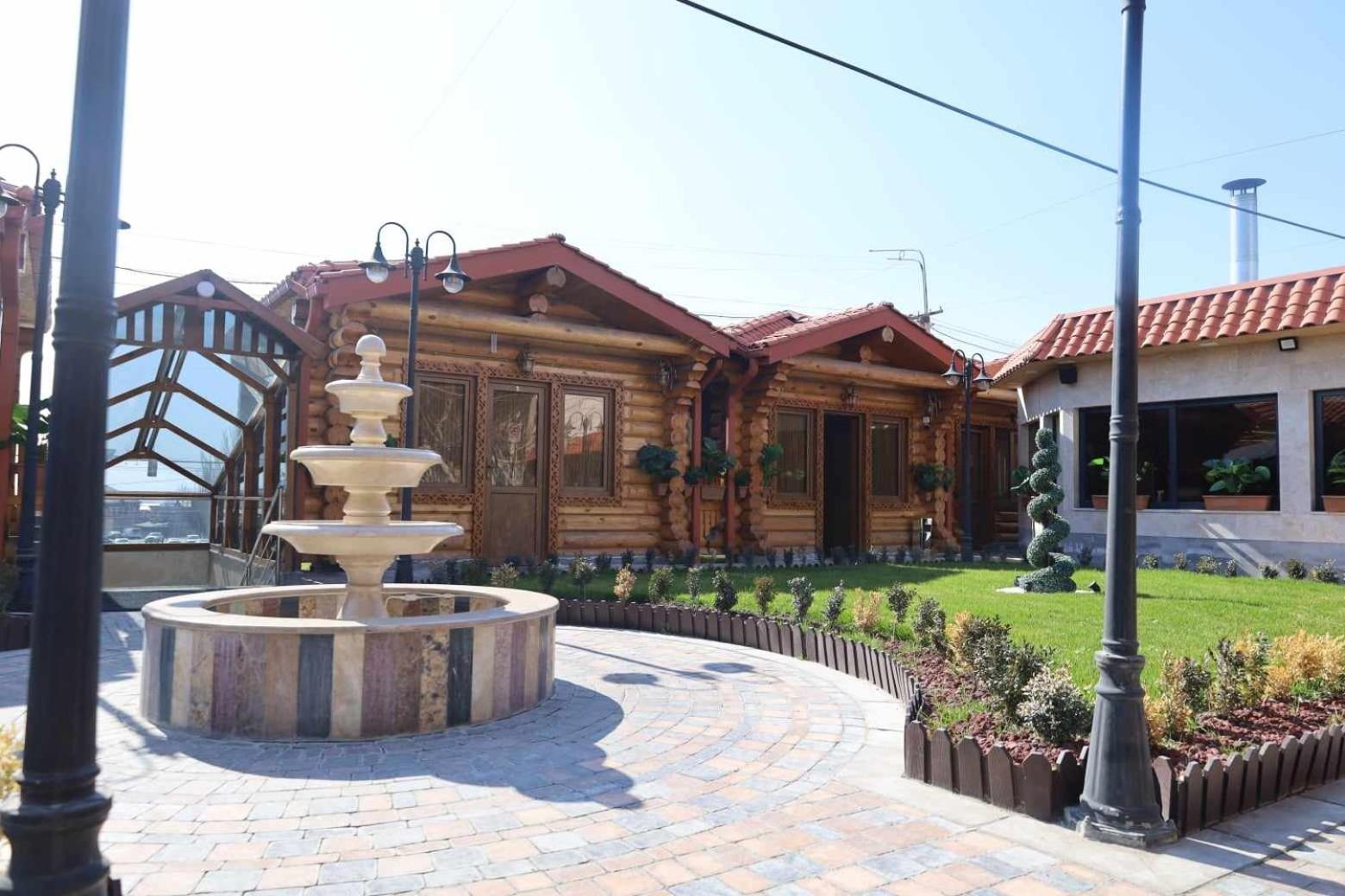 Tnak Hotel Jereván Kültér fotó