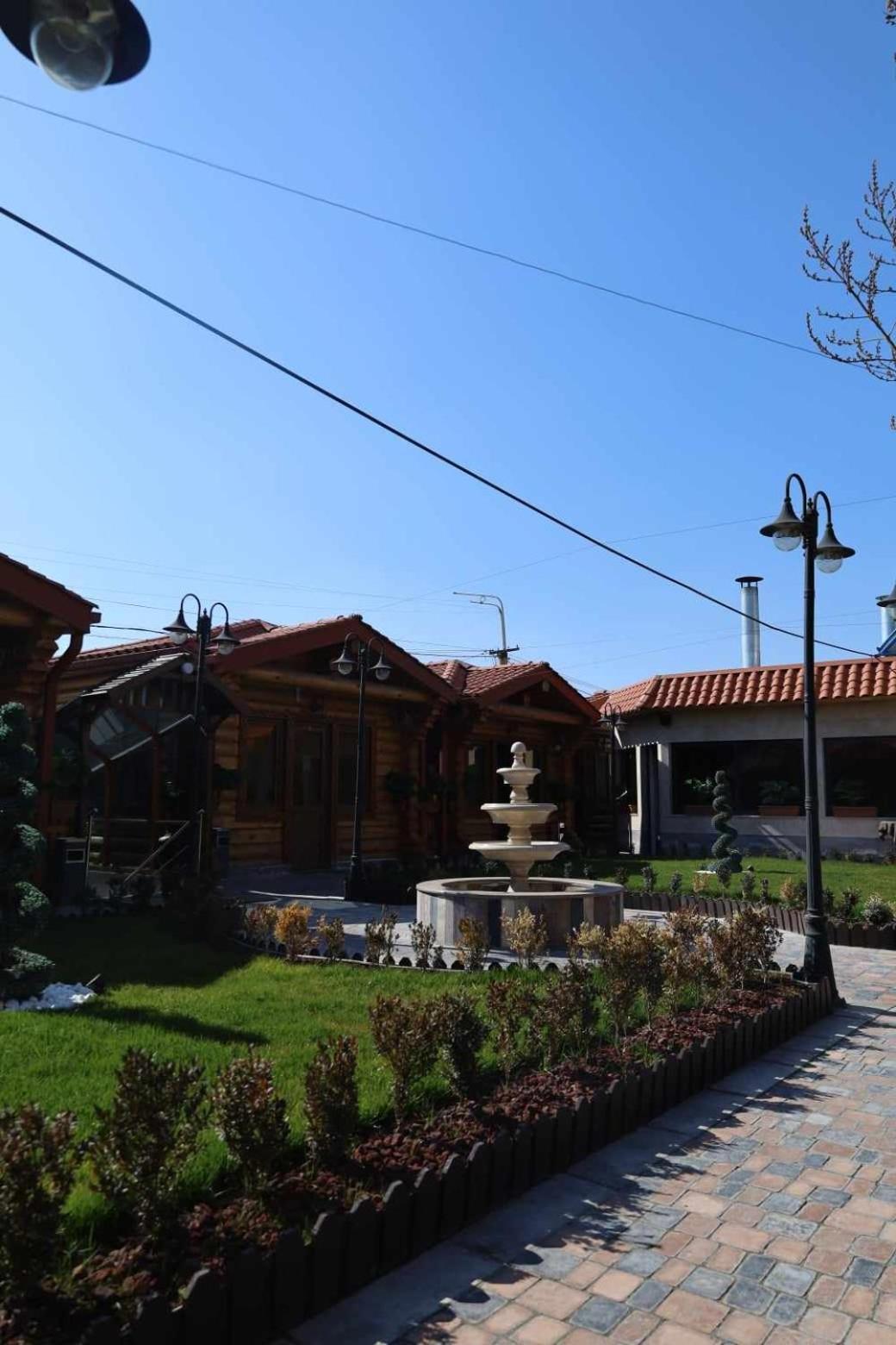 Tnak Hotel Jereván Kültér fotó